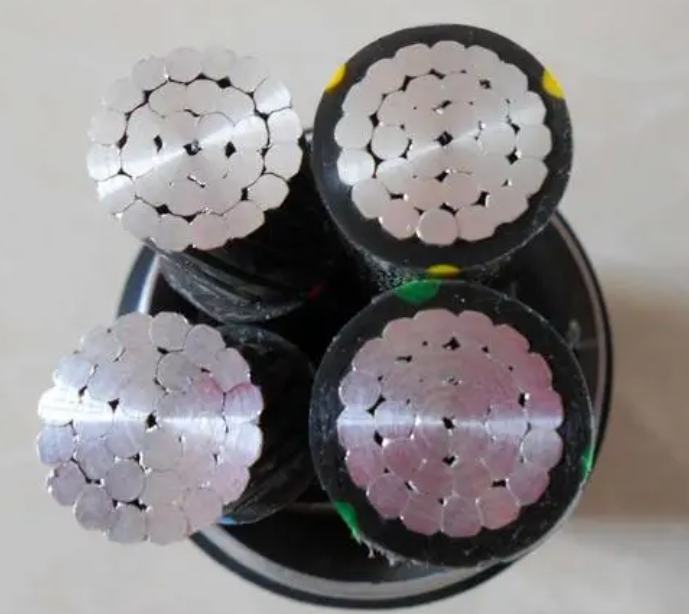 廣州南洋電纜廠家為大家講解一下電線電纜的基本生產流程.jpg 廣州南洋電纜廠家為大家講解一下電線電纜的基本生產流程.jpg